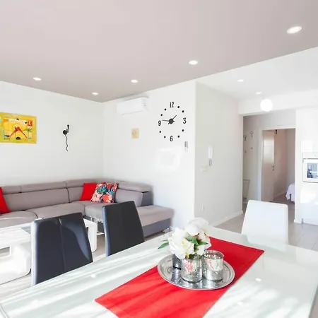 Luxury & Sweet Apartamento Makarska